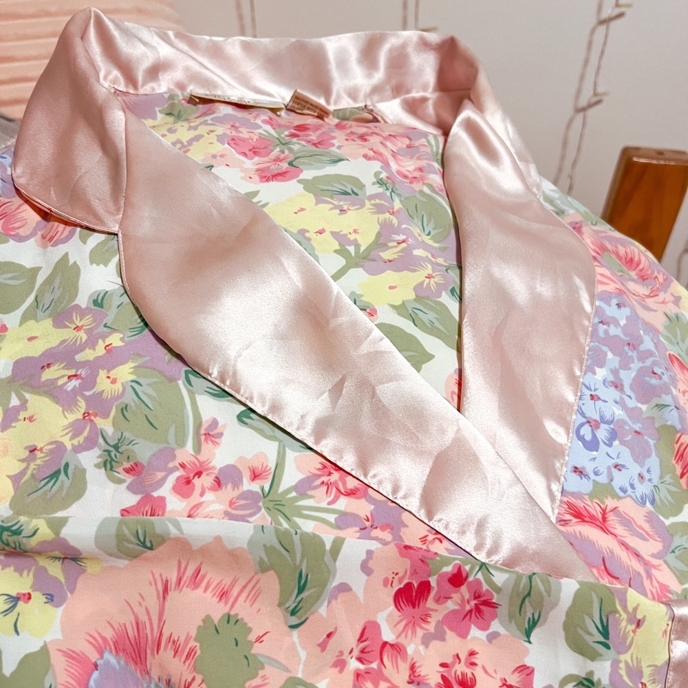 Victoria’s Secret Gold Label Floral Top